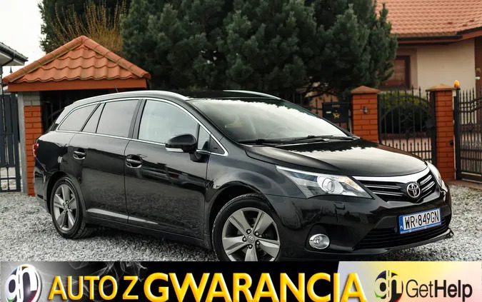 samochody osobowe Toyota Avensis cena 47900 przebieg: 214000, rok produkcji 2014 z Radom